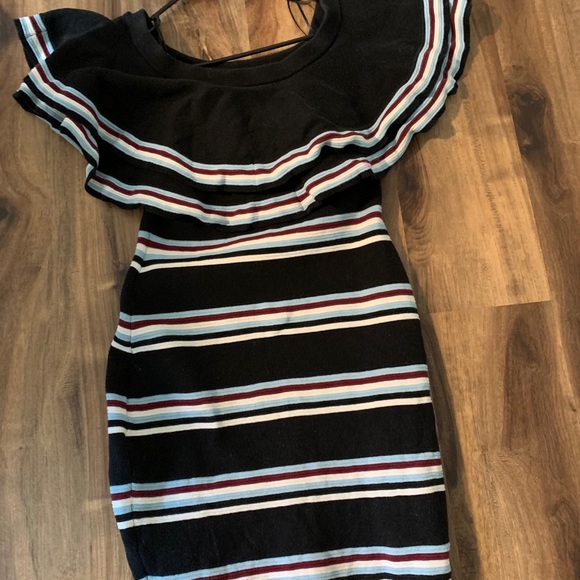 Gorgeous flattering Gianni Bini dress!! - Picture 1 of 2